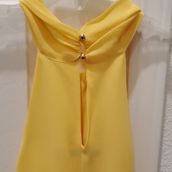 Yellow sleeveless top - Picture 6 of 6